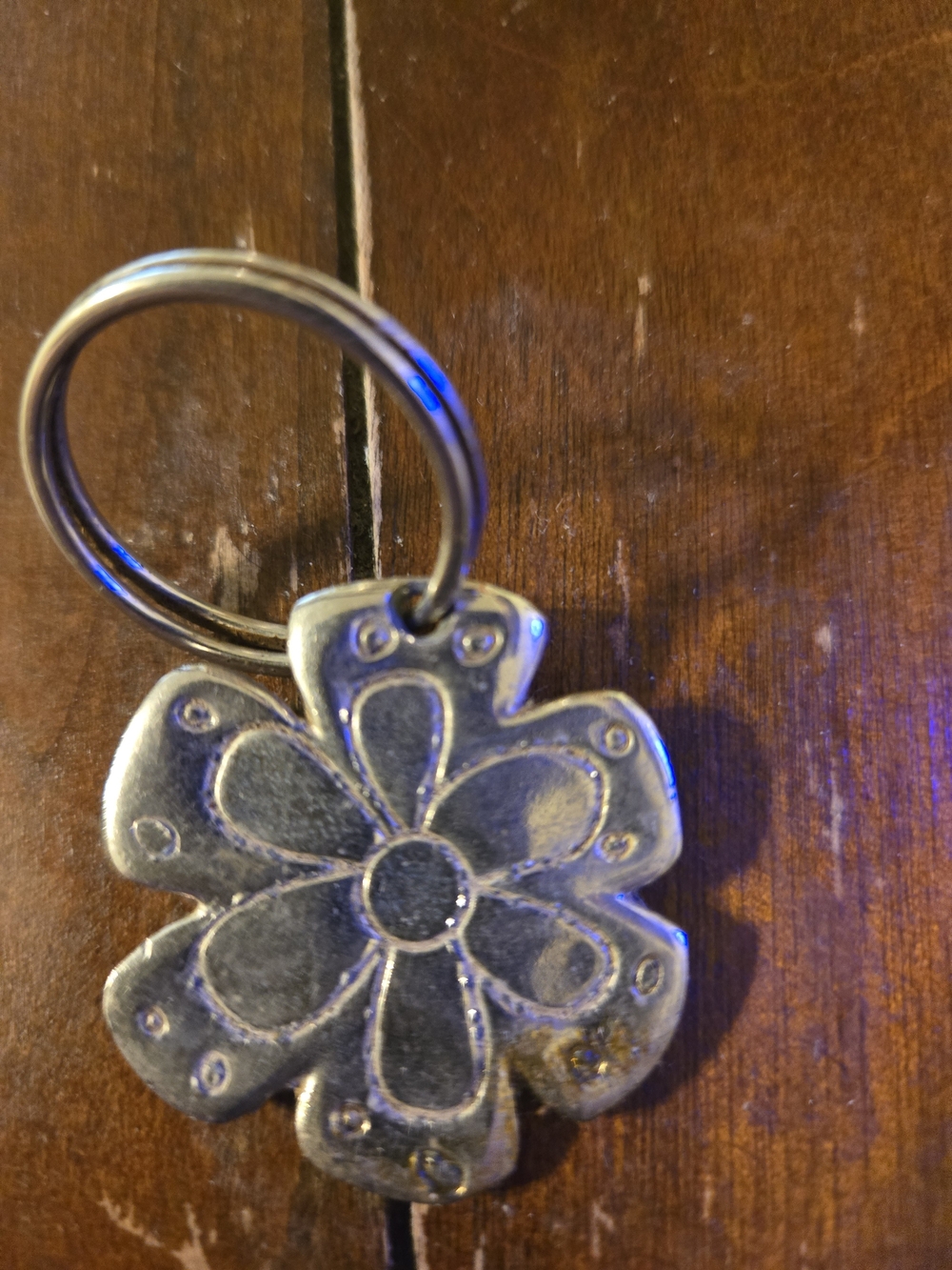 NATURAL LIFE Silver Flower Keychain Charm